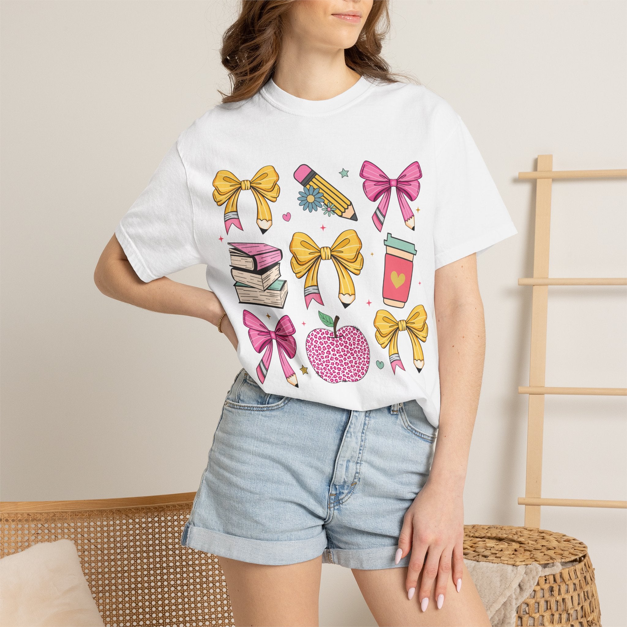 Teacher Gift T-Shirt — Cute Bows, Apple & School Icons Design