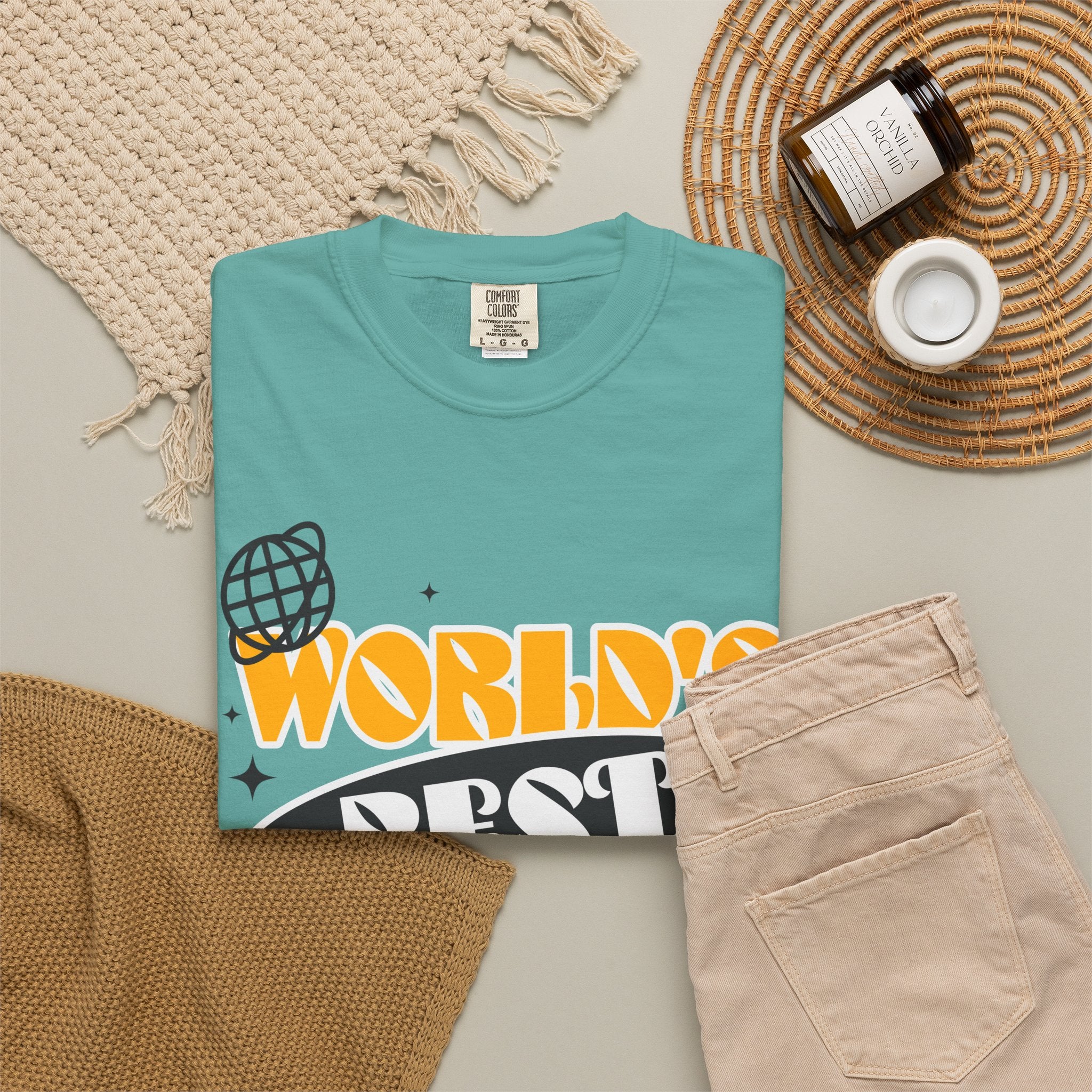 World's Best Teacher T-Shirt — Retro School Globe & Pencil Gift