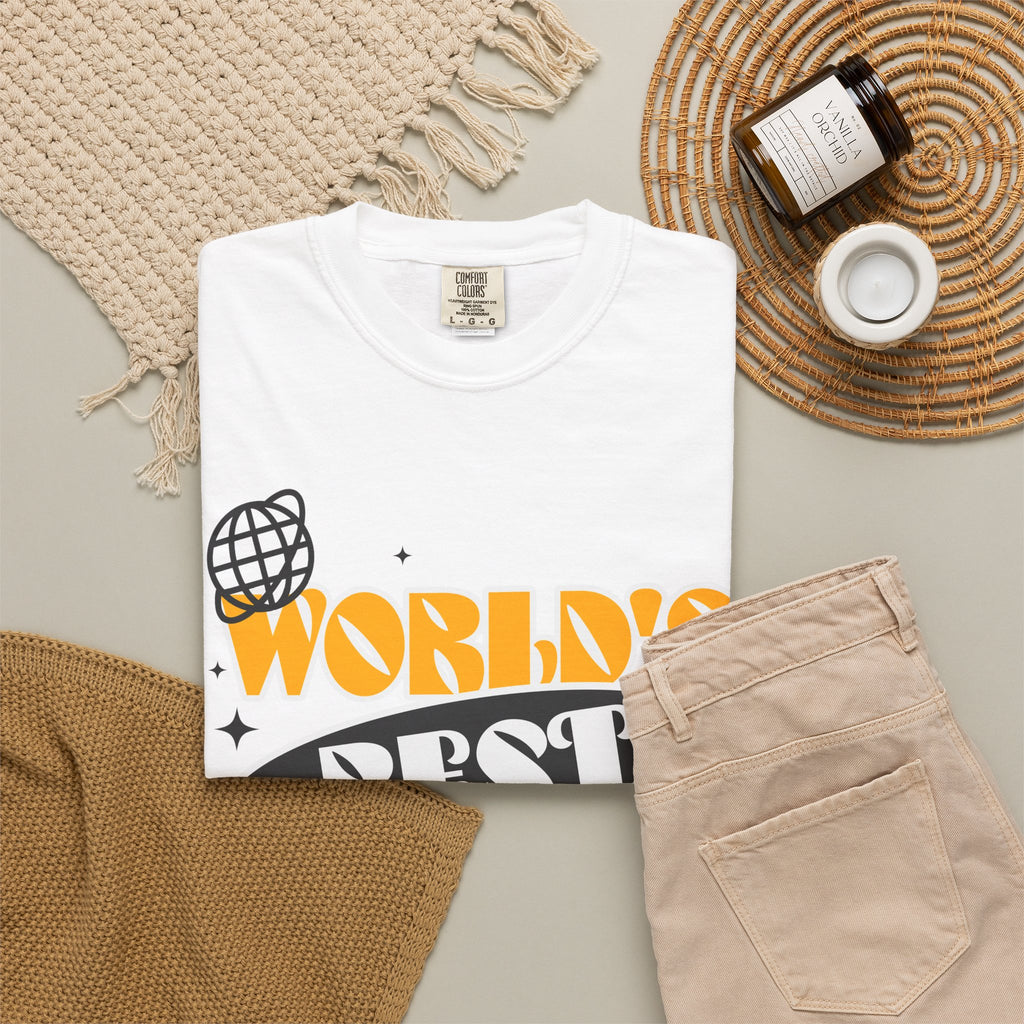 World's Best Teacher T-Shirt — Retro School Globe & Pencil Gift