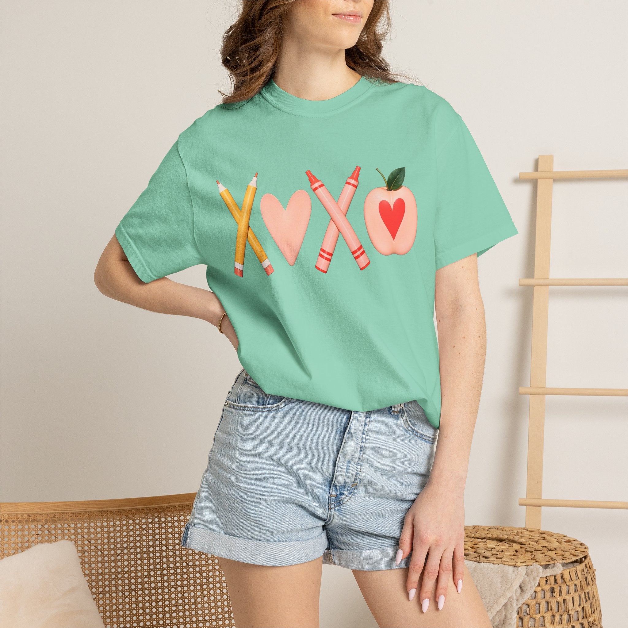 Teacher Love T-Shirt – XOXO Pencils & Apple School Tee