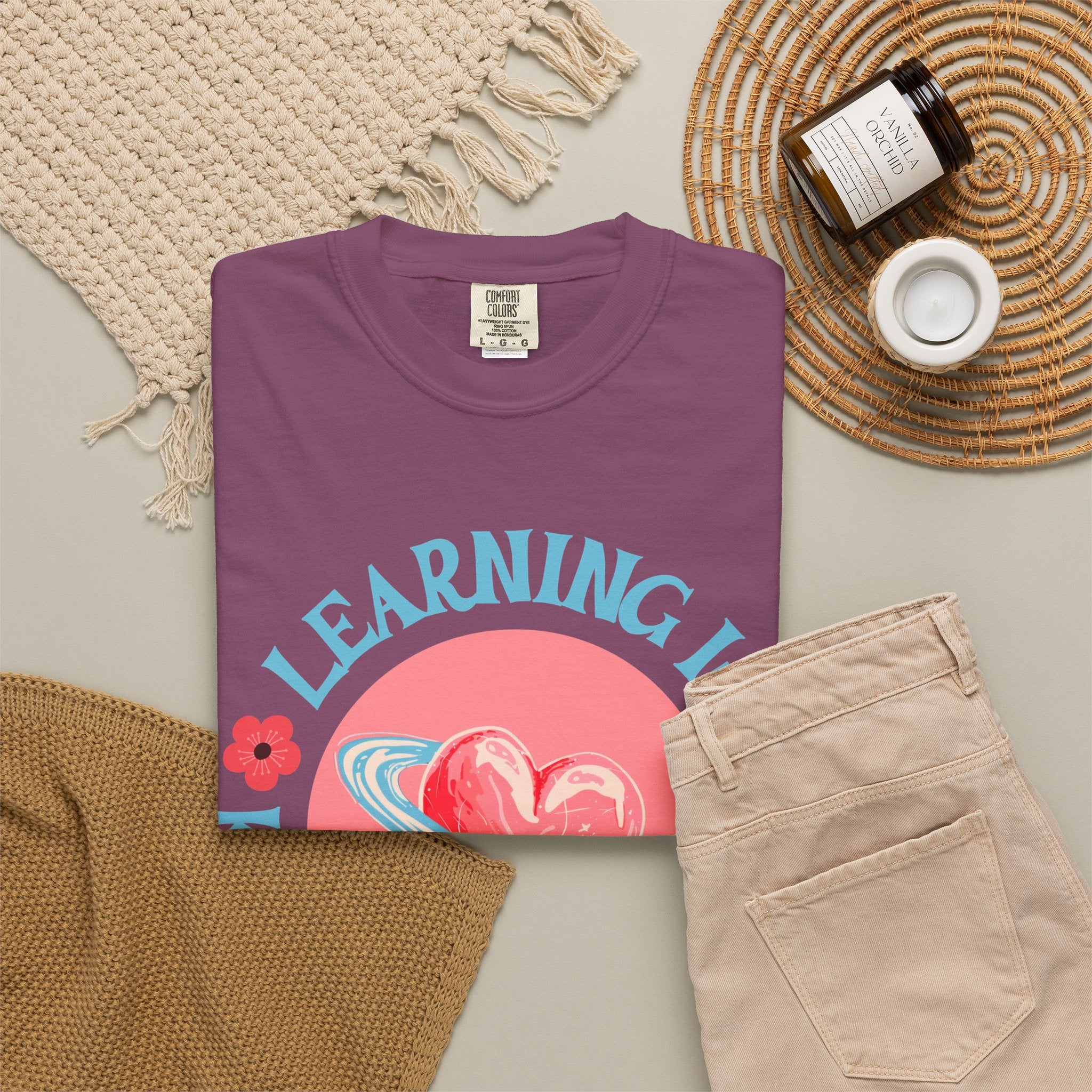 T-Shirt — "Learning Is the Key to Growth" Planet Heart Graphic Tee