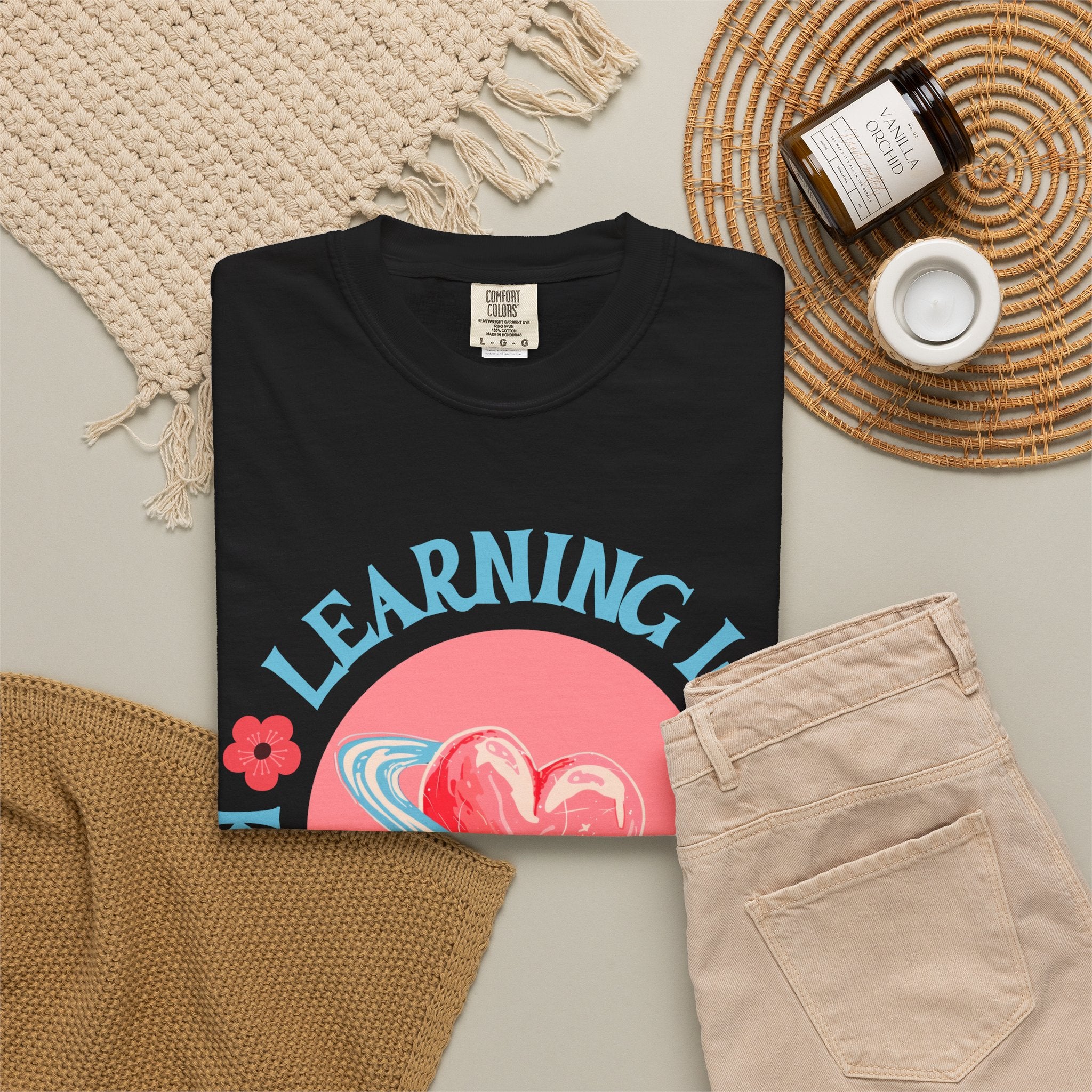 T-Shirt — "Learning Is the Key to Growth" Planet Heart Graphic Tee
