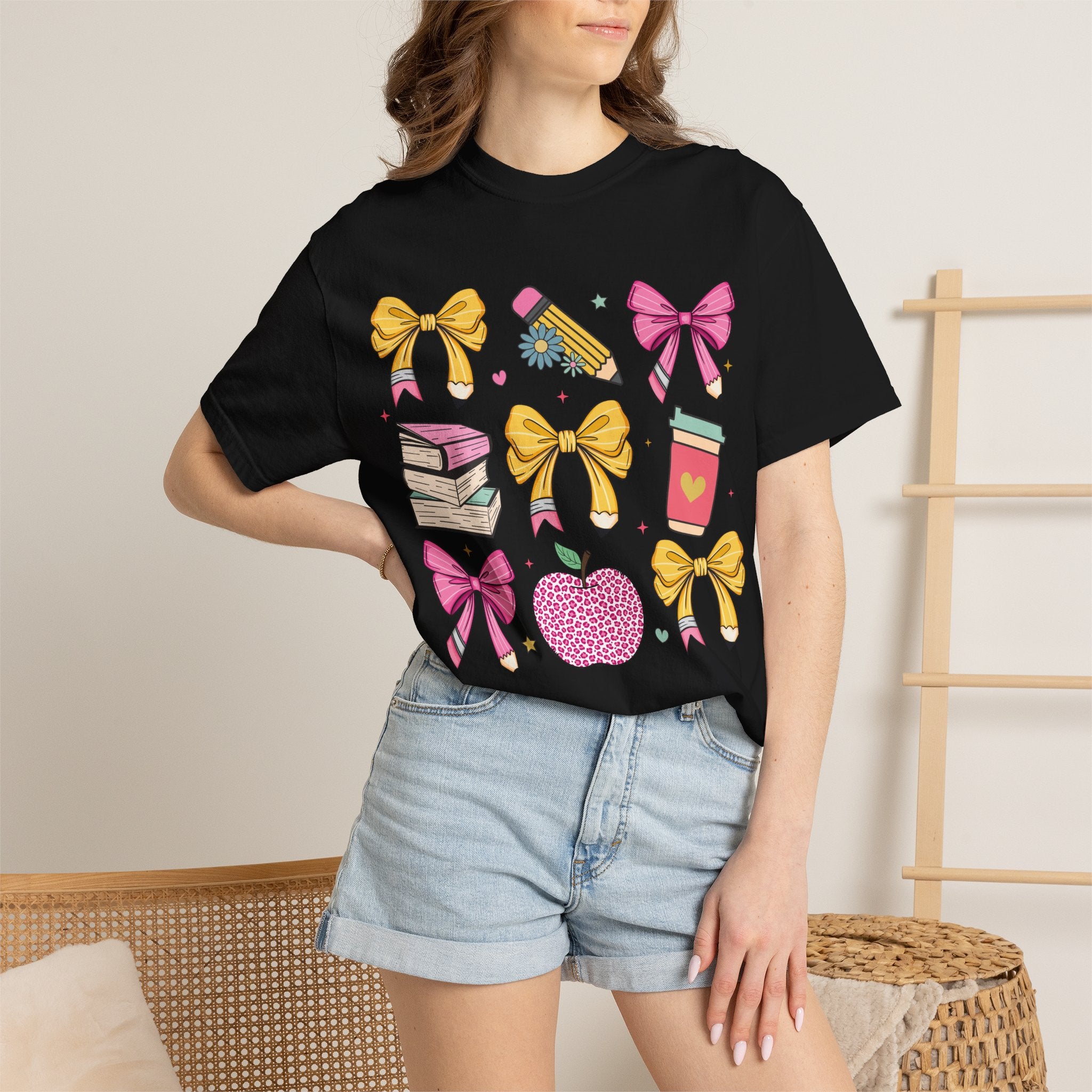 Teacher Gift T-Shirt — Cute Bows, Apple & School Icons Design