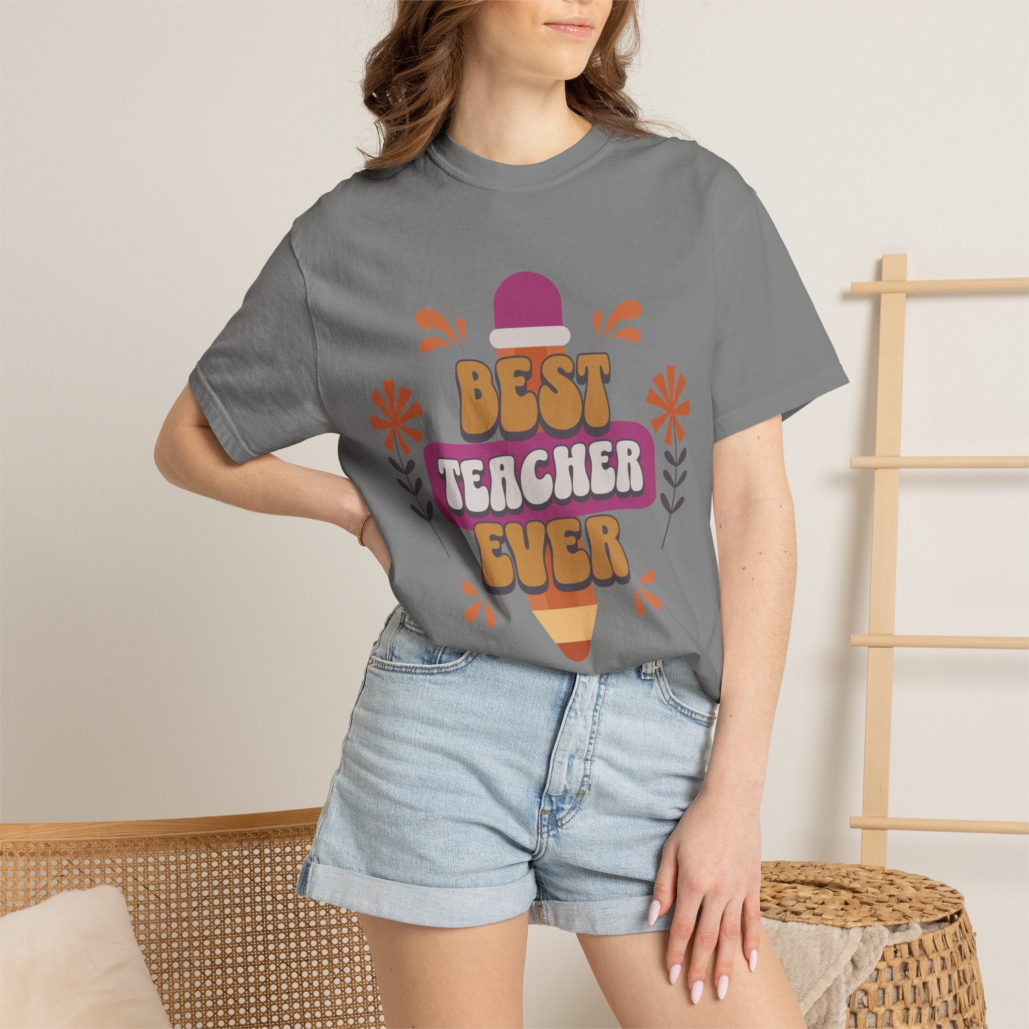 Best Teacher Ever T-Shirt — Retro Pencil Gift for Teachers