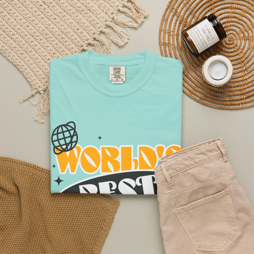 World's Best Teacher T-Shirt — Retro School Globe & Pencil Gift